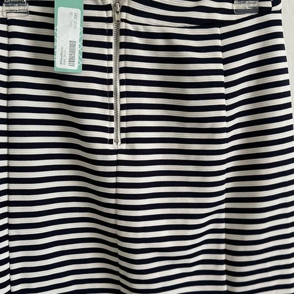 Striped Mini Skirt M - Picture 4 of 4